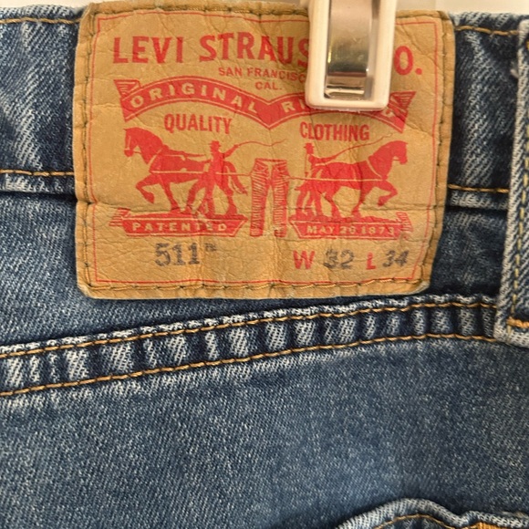 Levi’s 511 Tagged 32x34 but inseam measures 32" - Picture 3 of 8